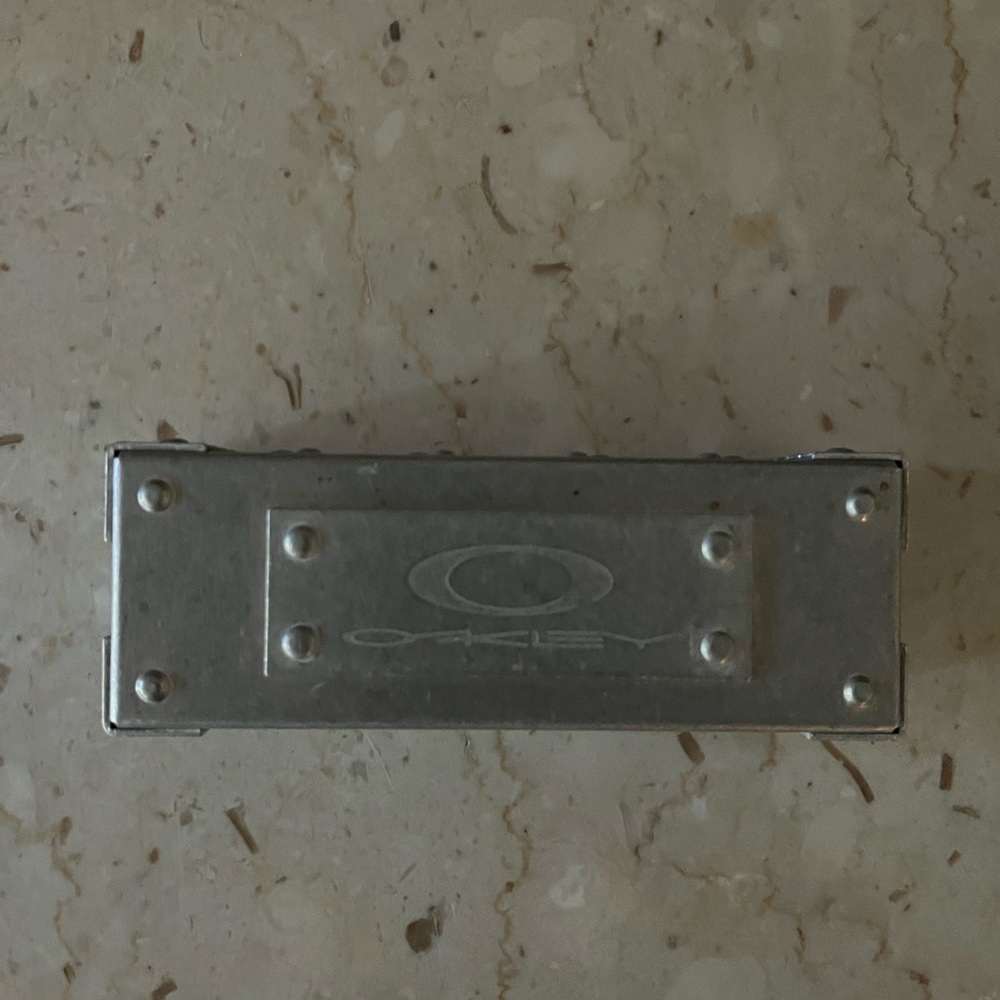 RARE Oakley Vault case with insert